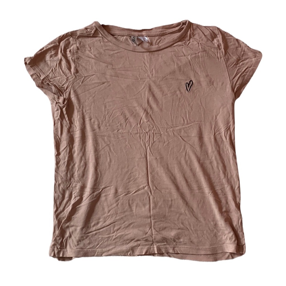 🎉 DIVIDED Light Pink Heart Tee, size S